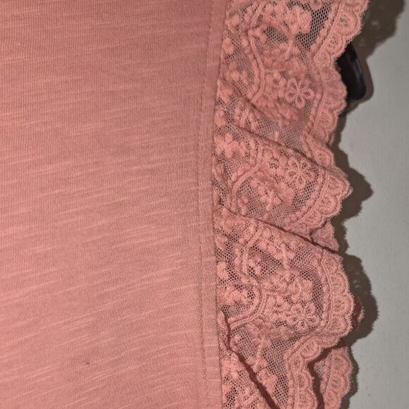 Anthropologie Women's Medium Eric + Ali Top Rose Pink Lace Flutter Sleeve NWT - Picture 10 of 11